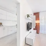 Emma House Bartolomeu